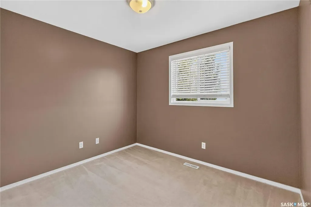 326 Denham Court Saskatoon SK S7R 1E5