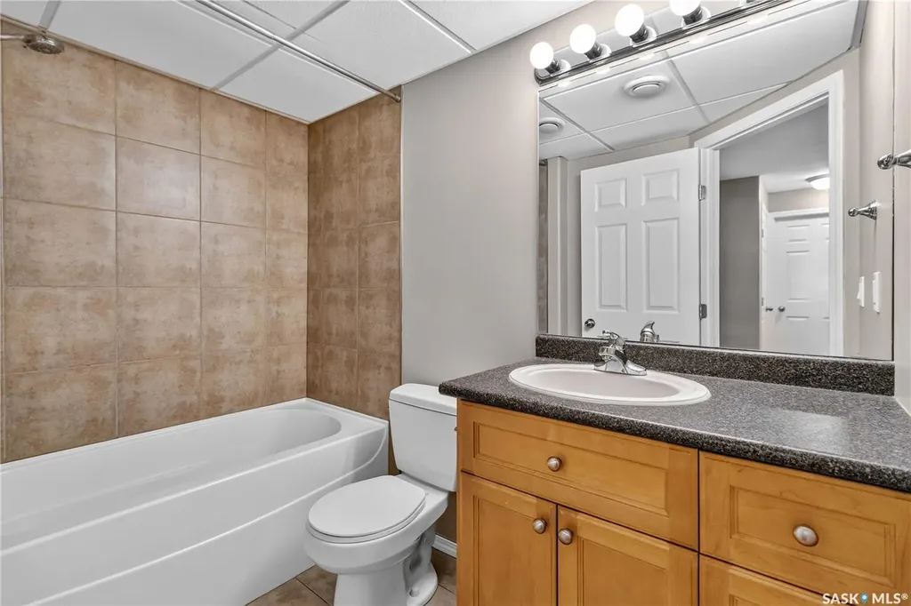 326 Denham Court Saskatoon SK S7R 1E5
