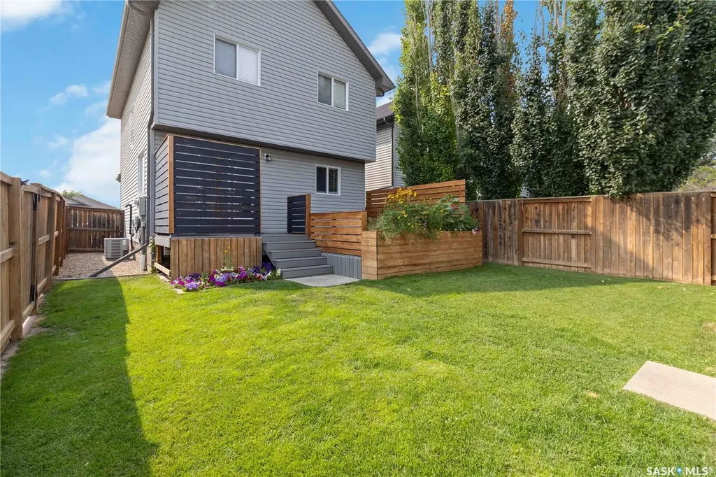 326 Denham Court Saskatoon SK S7R 1E5