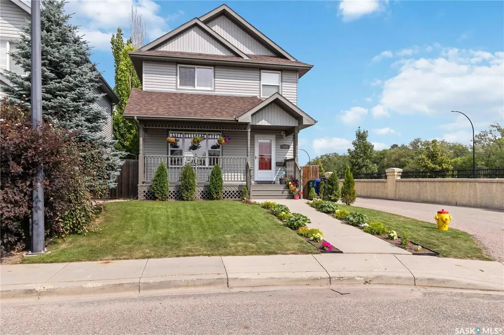 326 Denham Court Saskatoon SK S7R 1E5