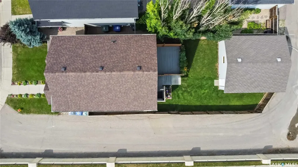 326 Denham Court Saskatoon SK S7R 1E5