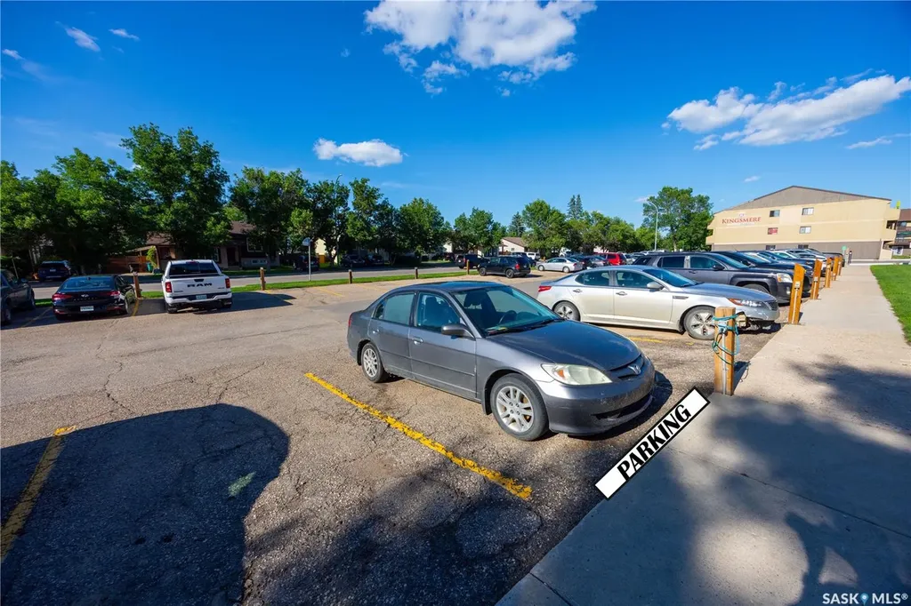 802A Kingsmere Boulevard Saskatoon SK S7J 4B7