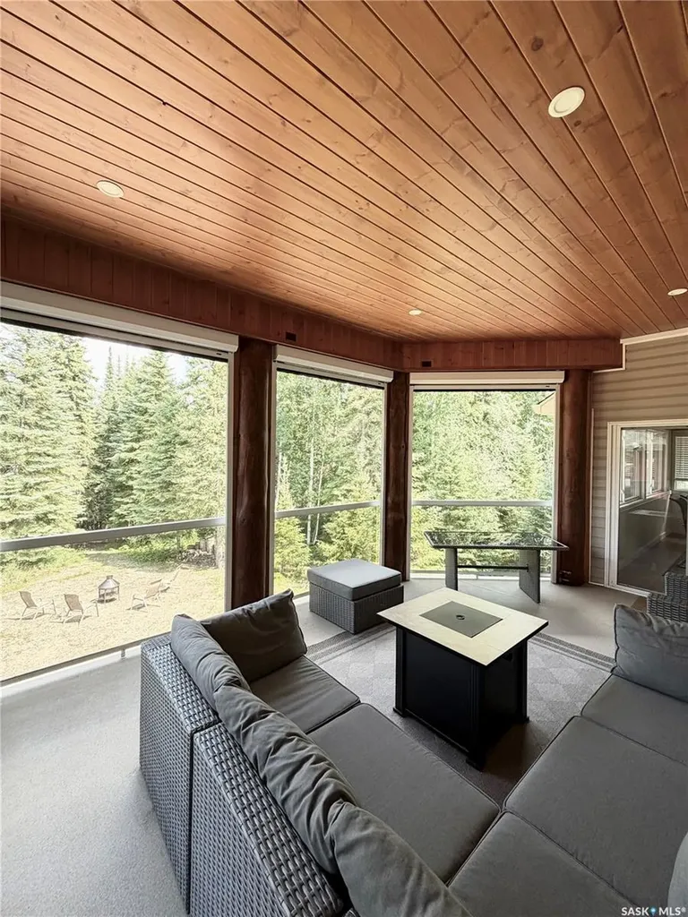 60 Estates Drive Elk Ridge SK S0J 0N0
