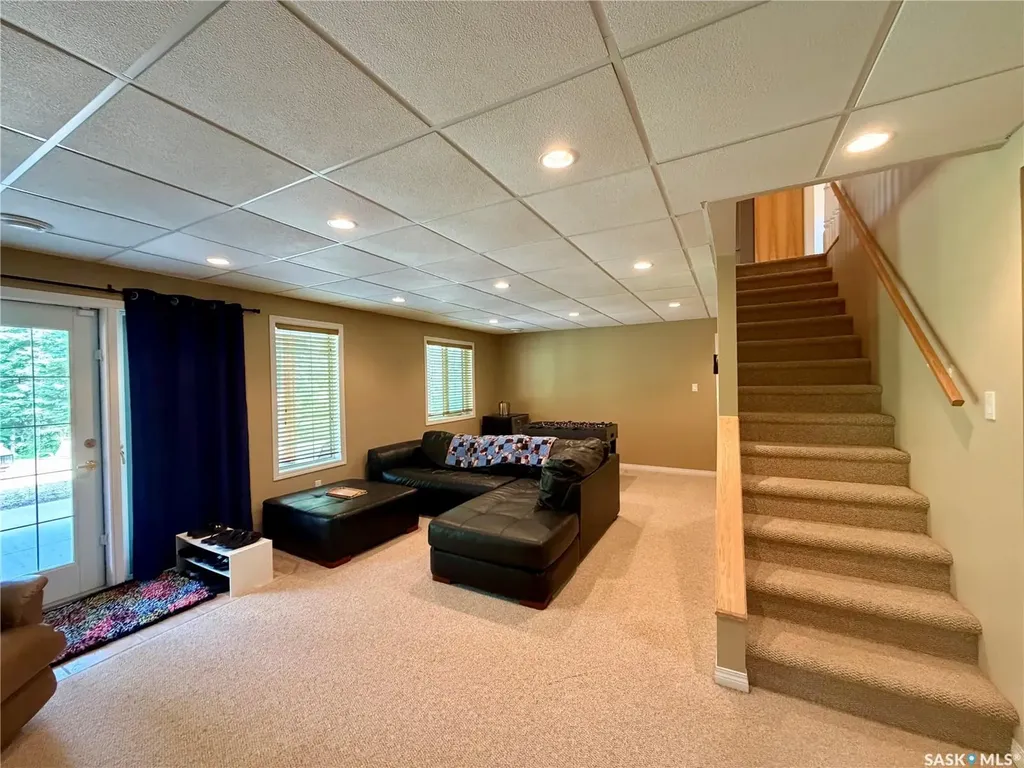 60 Estates Drive Elk Ridge SK S0J 0N0