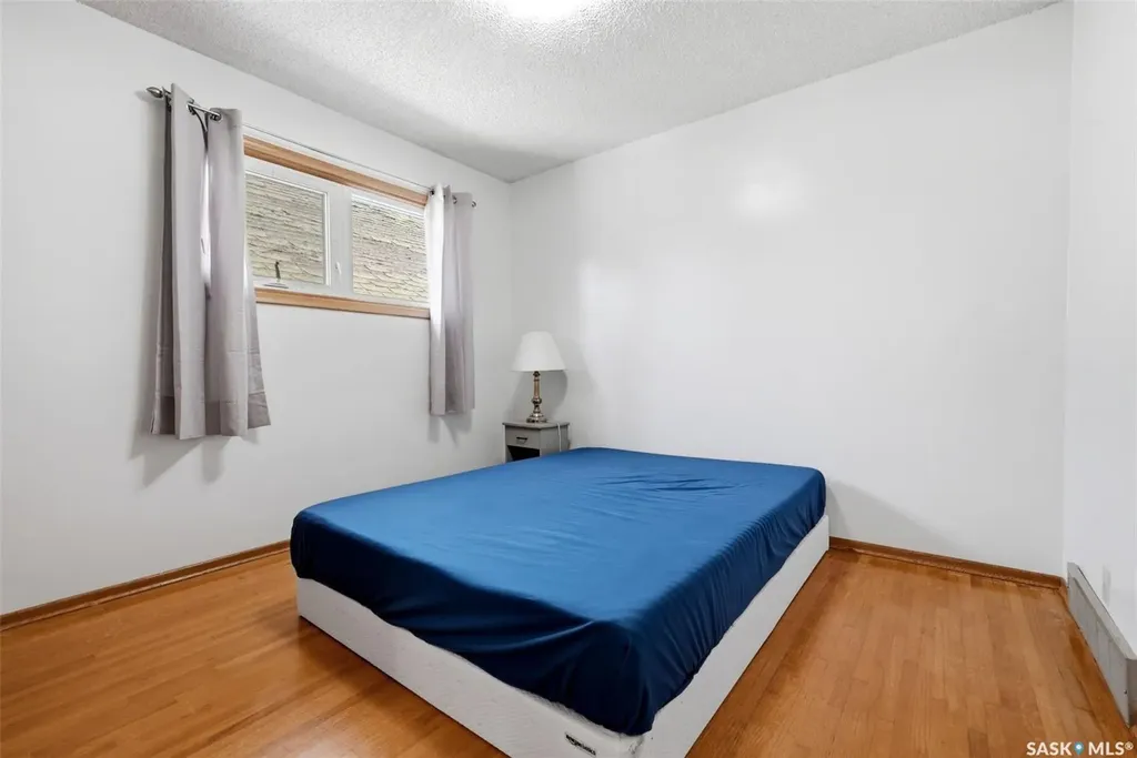 2204 Mackay Street Regina SK S4N 2S8