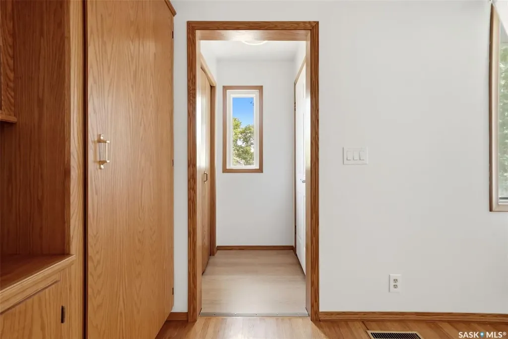 2204 Mackay Street Regina SK S4N 2S8