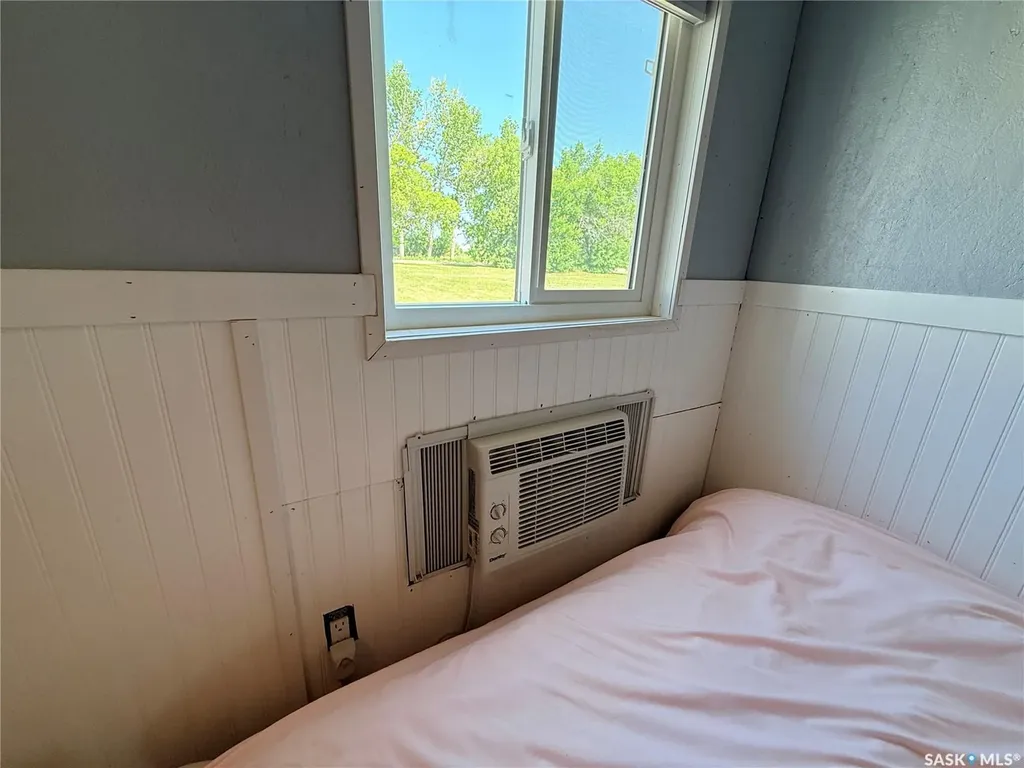 140 King Street Elbow SK S0L 1J0