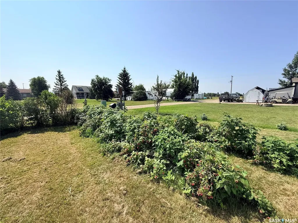 140 King Street Elbow SK S0L 1J0