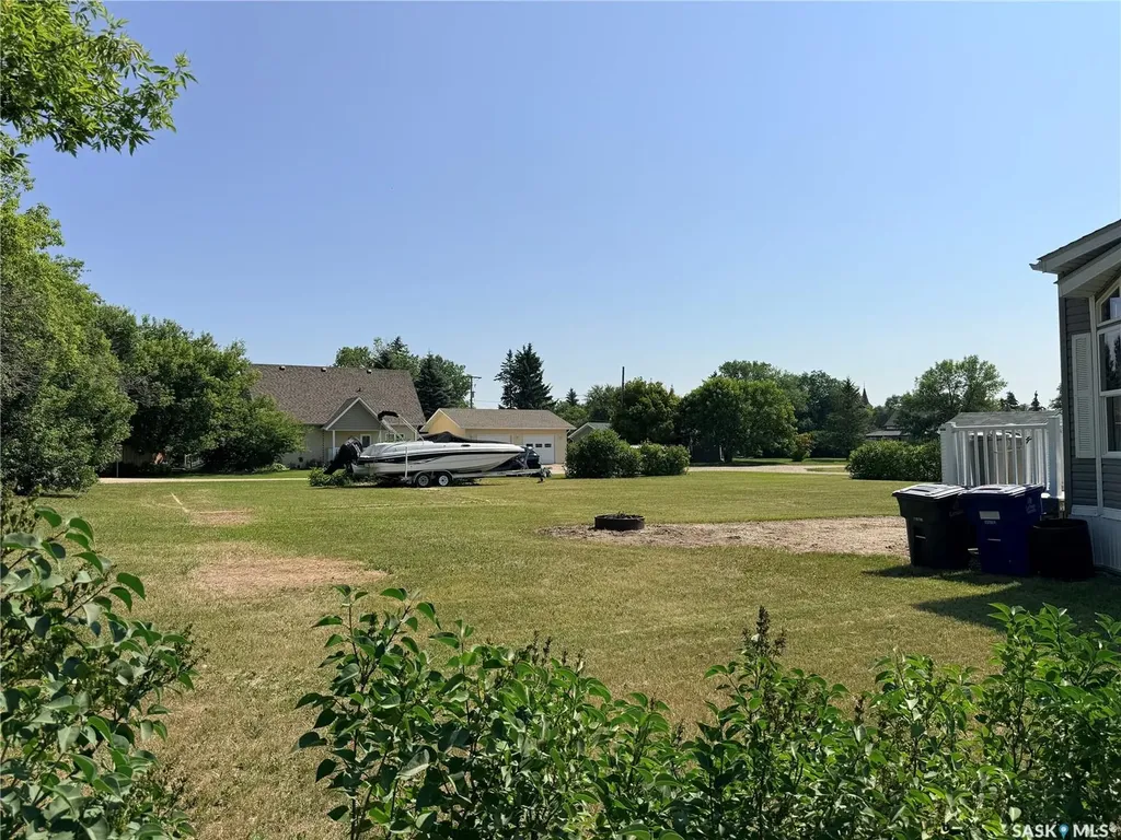 140 King Street Elbow SK S0L 1J0