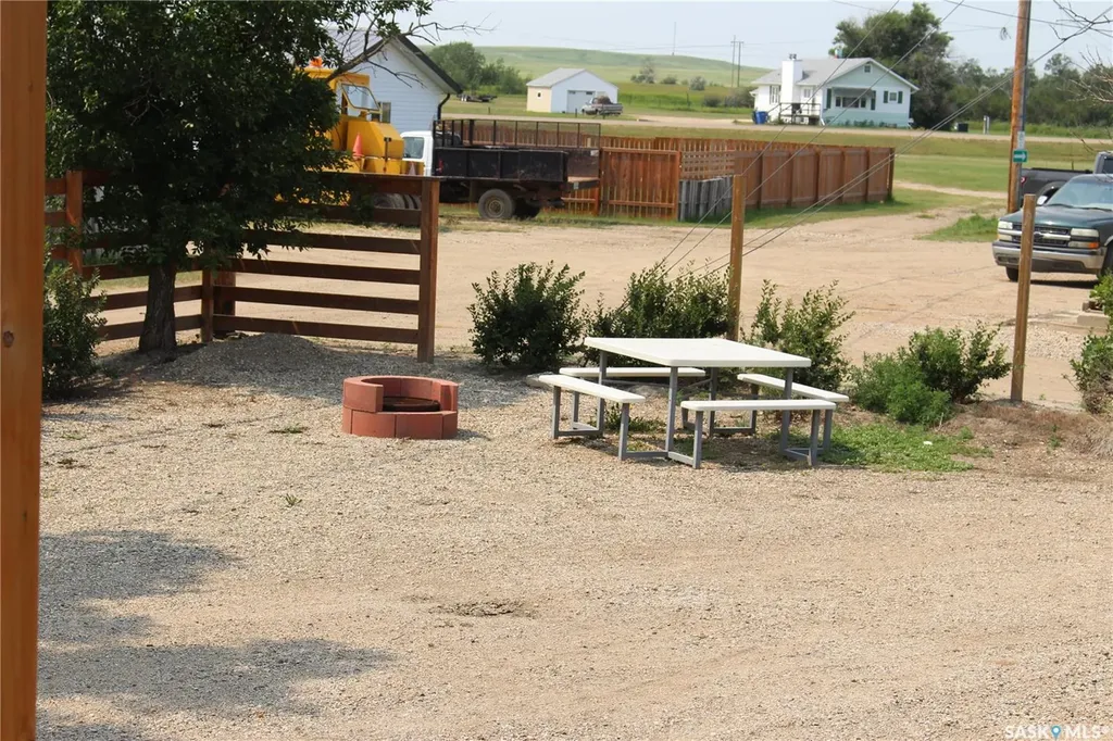 265 Saskatchewan Street Central Butte SK S0H 0T0