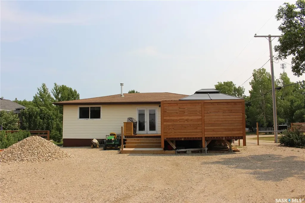 265 Saskatchewan Street Central Butte SK S0H 0T0