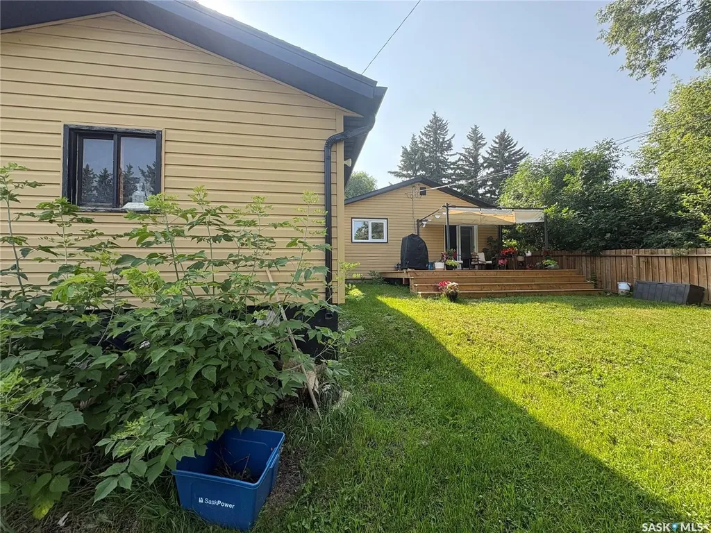 73 Franklin Avenue Yorkton SK S3N 4C6
