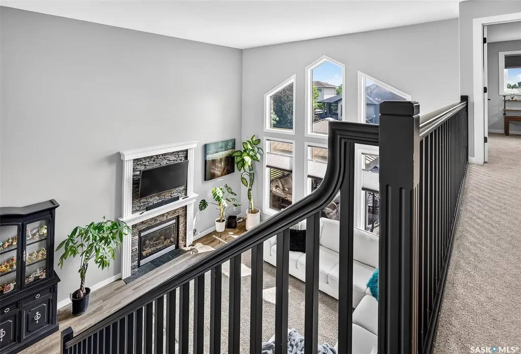 69 Goldenglow Drive Moose Jaw SK S6J 1N7