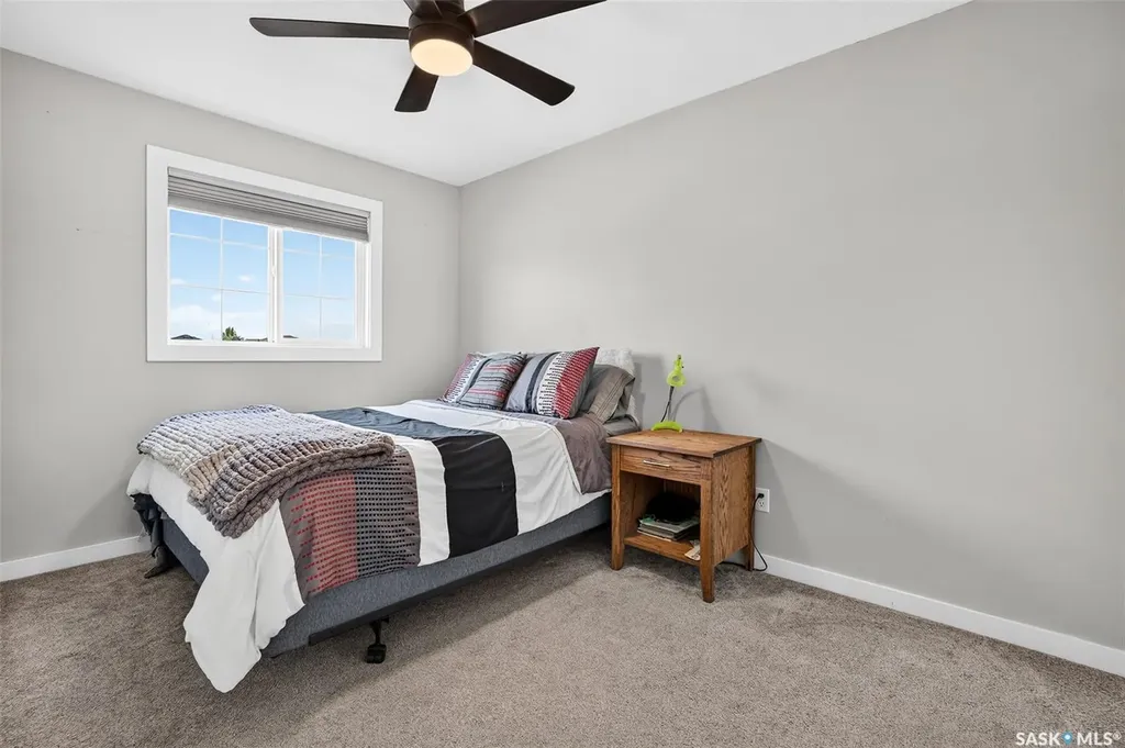 69 Goldenglow Drive Moose Jaw SK S6J 1N7