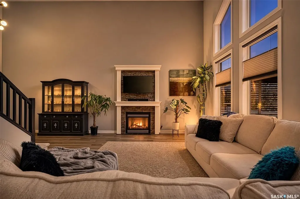 69 Goldenglow Drive Moose Jaw SK S6J 1N7