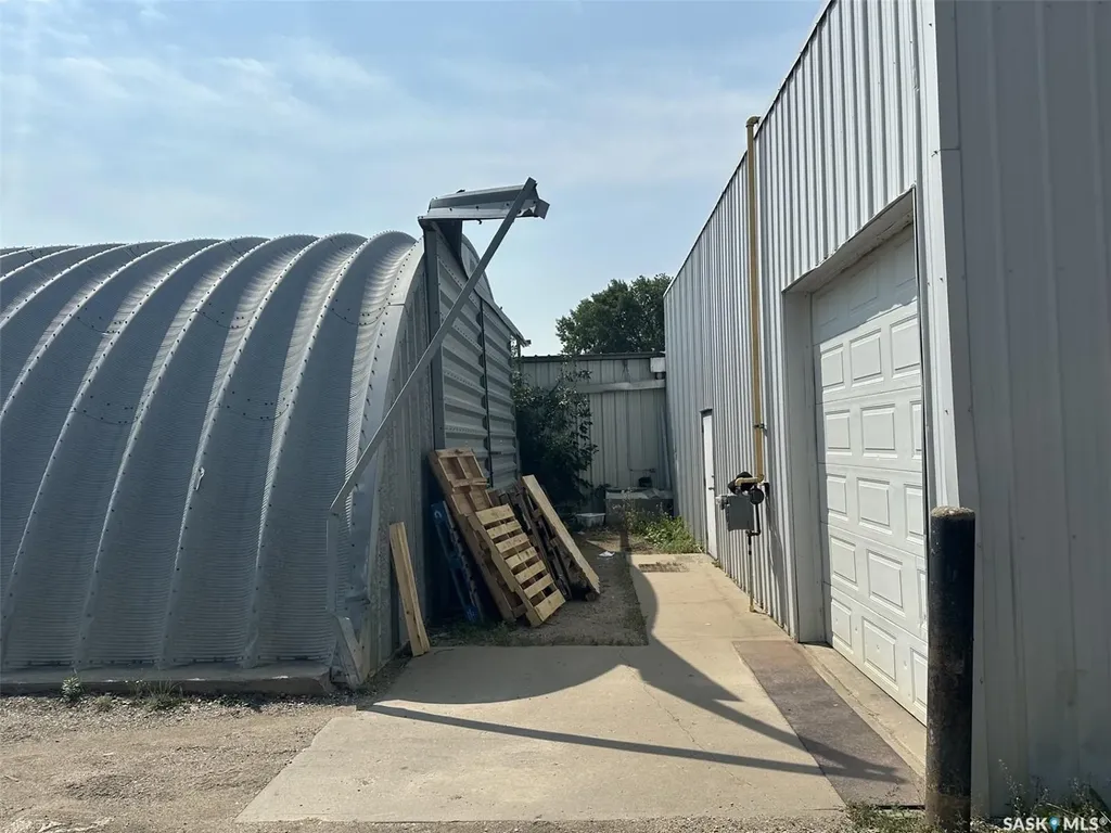 326 High Street W Moose Jaw SK S6H 1S9