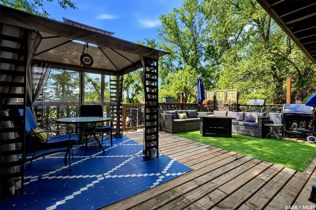 213 Grove Avenue Saskatchewan Beach SK S0G 4L0
