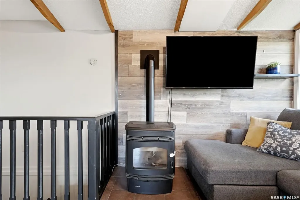 213 Grove Avenue Saskatchewan Beach SK S0G 4L0