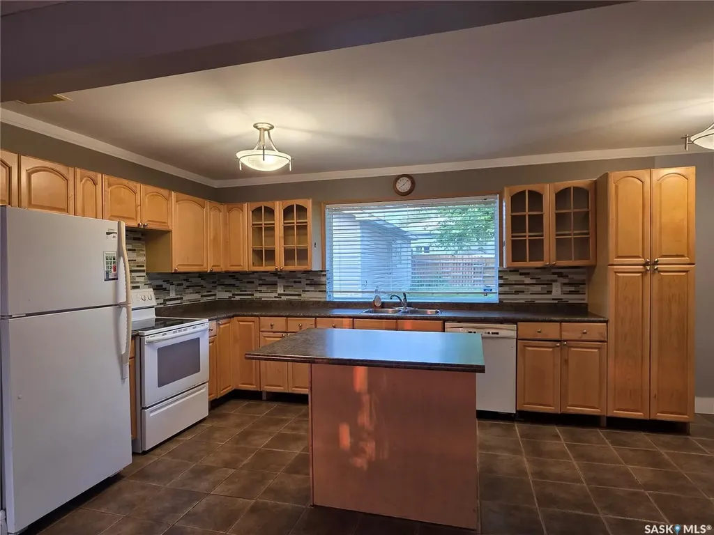 333 Elphinstone Street Regina SK S4R 3W7