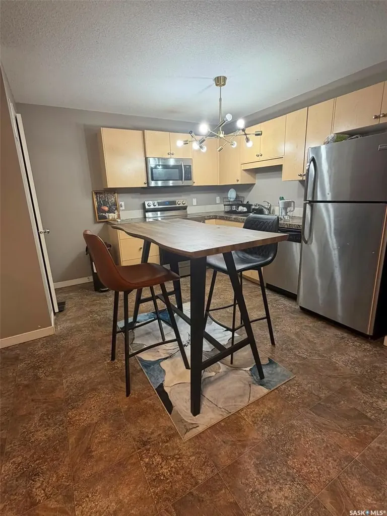 5742 Gordon Road Regina SK S4W 0M1