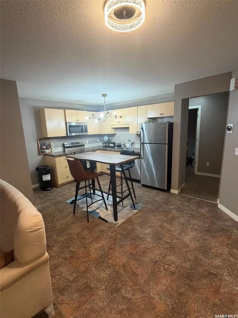 5742 Gordon Road Regina SK S4W 0M1