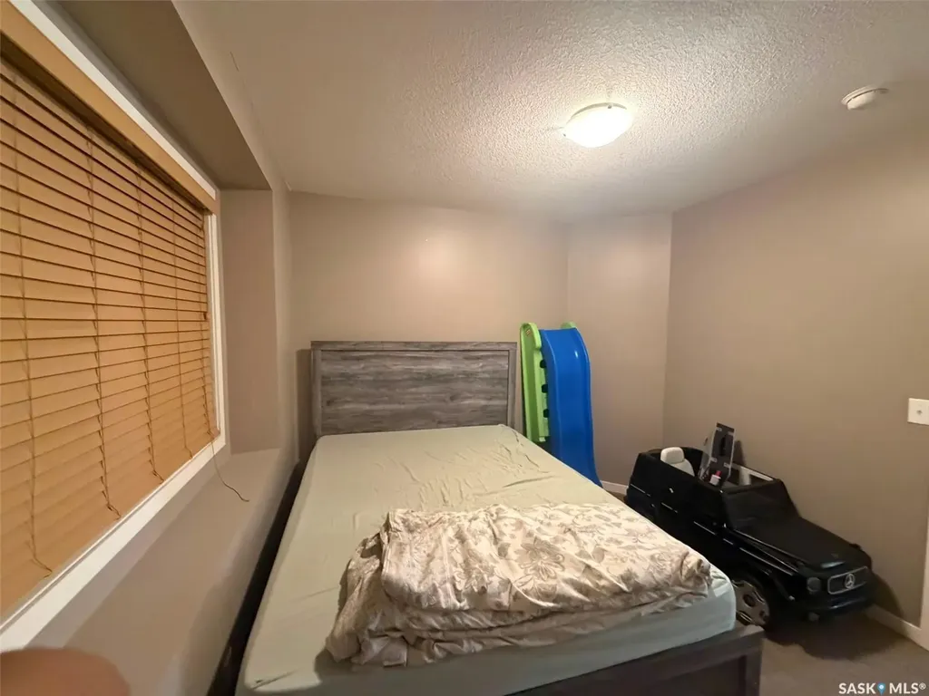 5742 Gordon Road Regina SK S4W 0M1