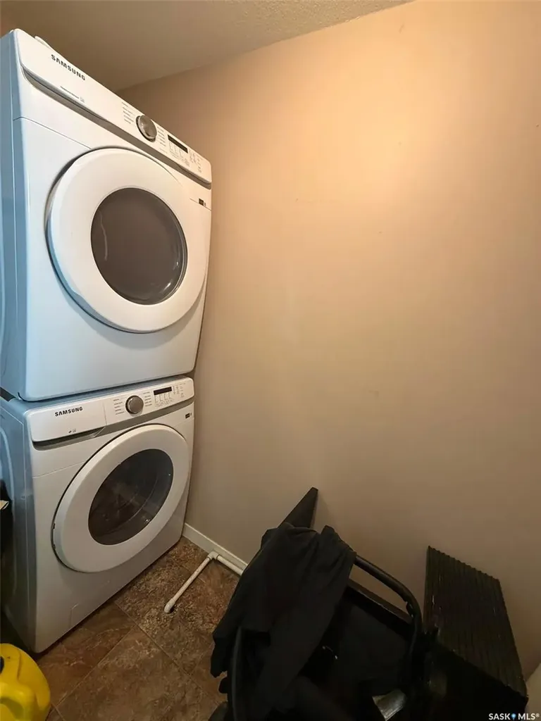 5742 Gordon Road Regina SK S4W 0M1