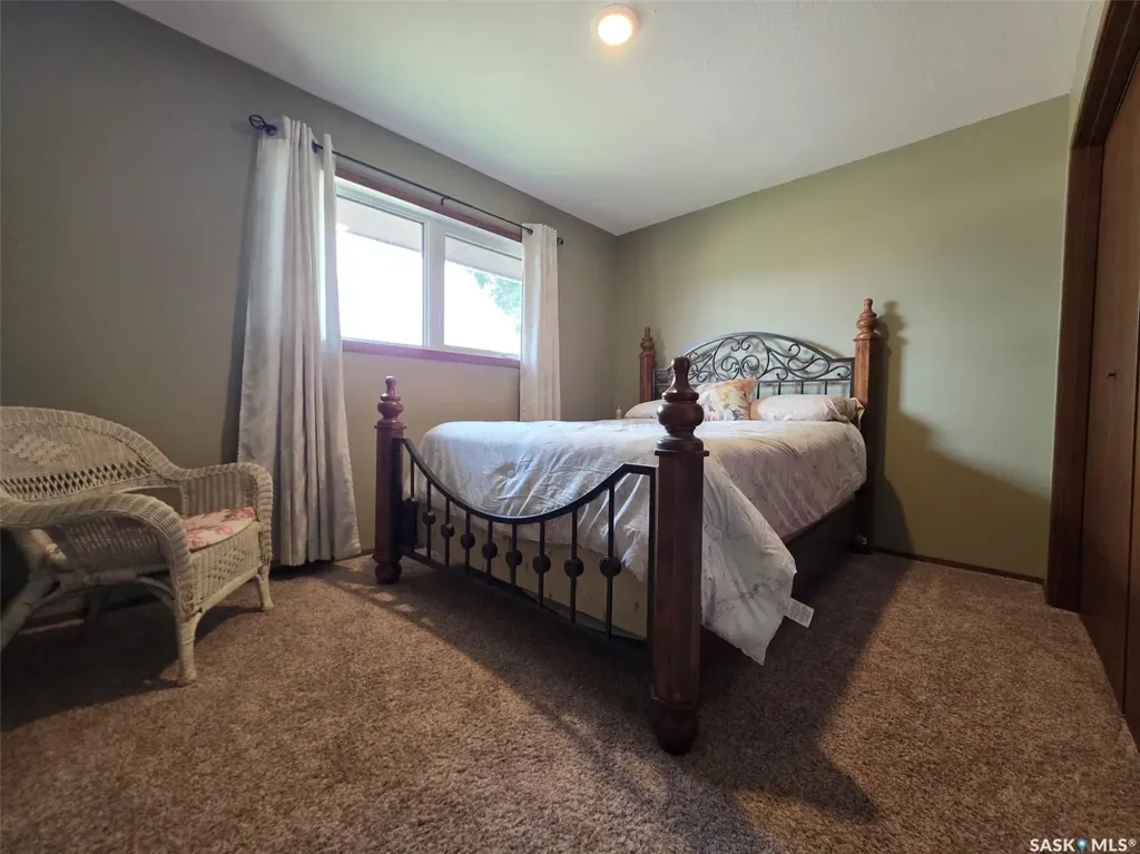 304 4th Avenue SE Swift Current SK S9H 3L8