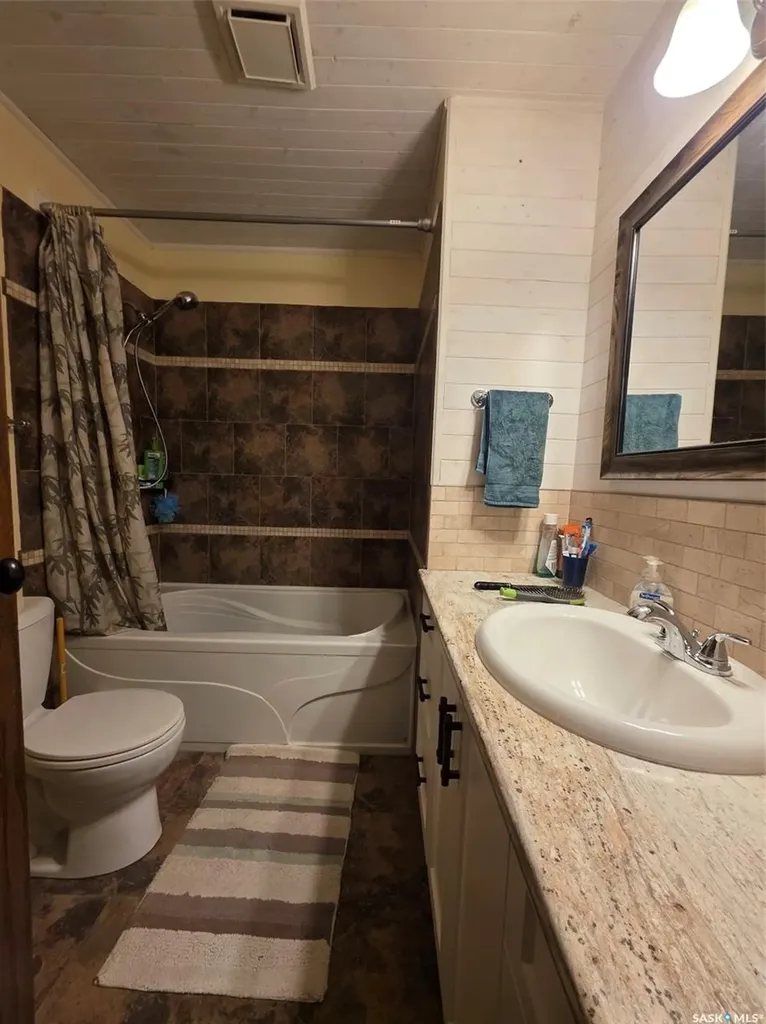 304 4th Avenue SE Swift Current SK S9H 3L8
