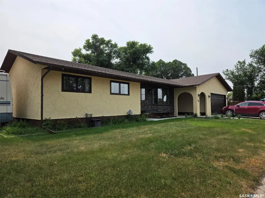 304 4th Avenue SE Swift Current SK S9H 3L8