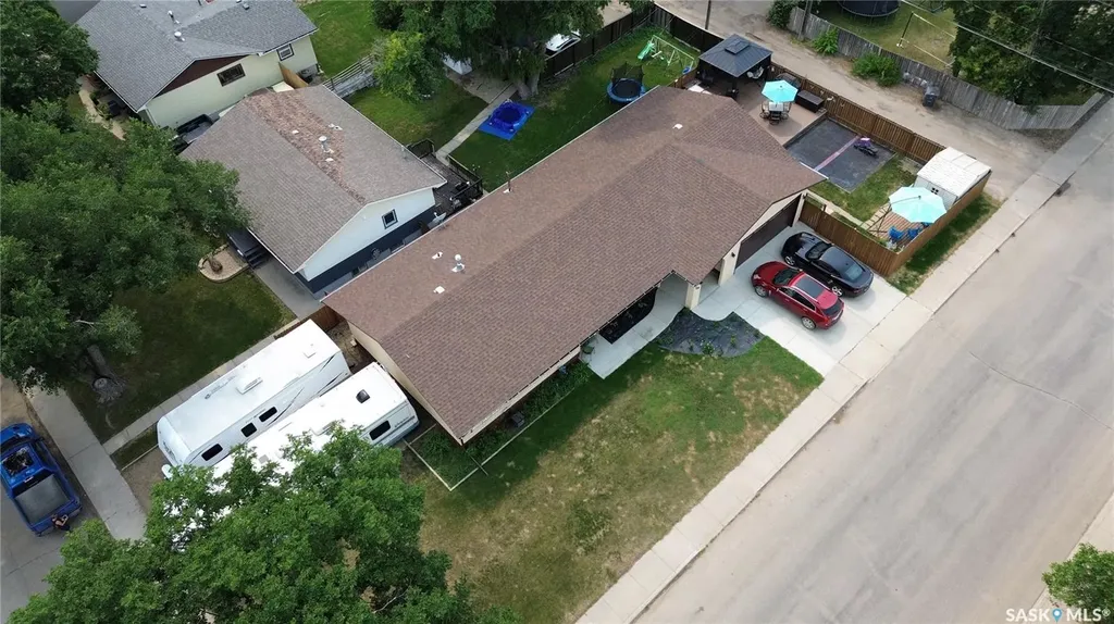 304 4th Avenue SE Swift Current SK S9H 3L8