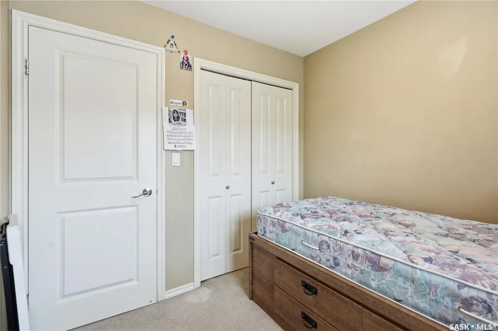 303 Slimmon Place Saskatoon SK S7V 0A8