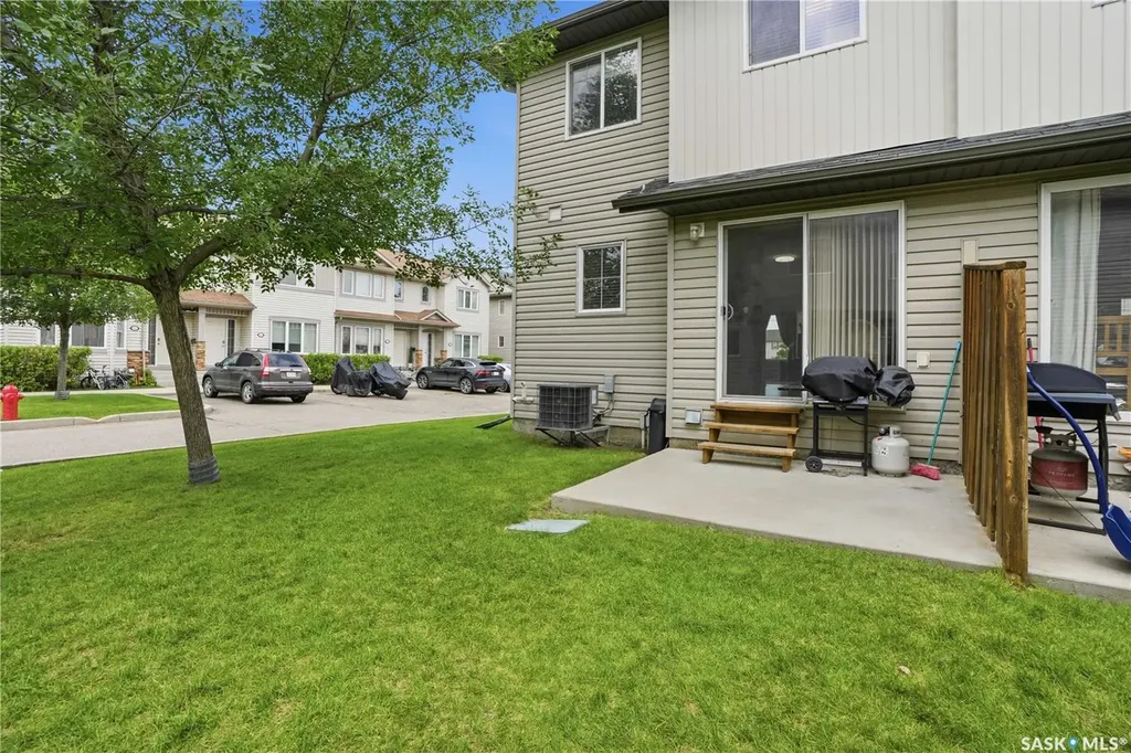 303 Slimmon Place Saskatoon SK S7V 0A8