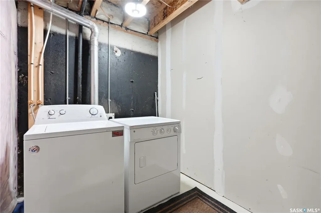 303 Slimmon Place Saskatoon SK S7V 0A8