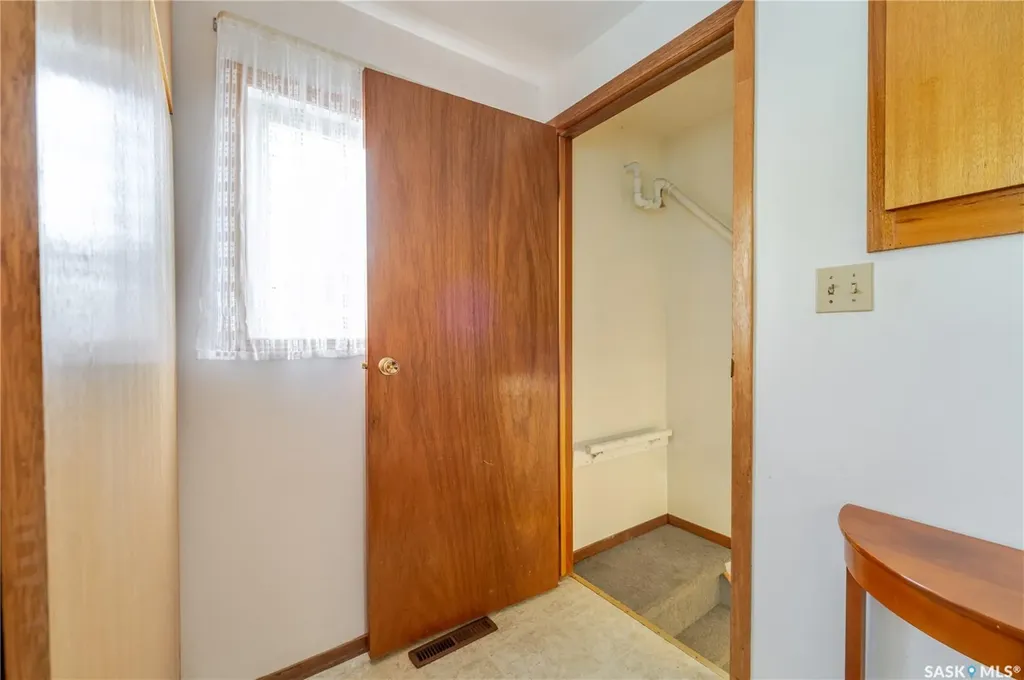 1233 Coteau Street W Moose Jaw SK S6H 5G7