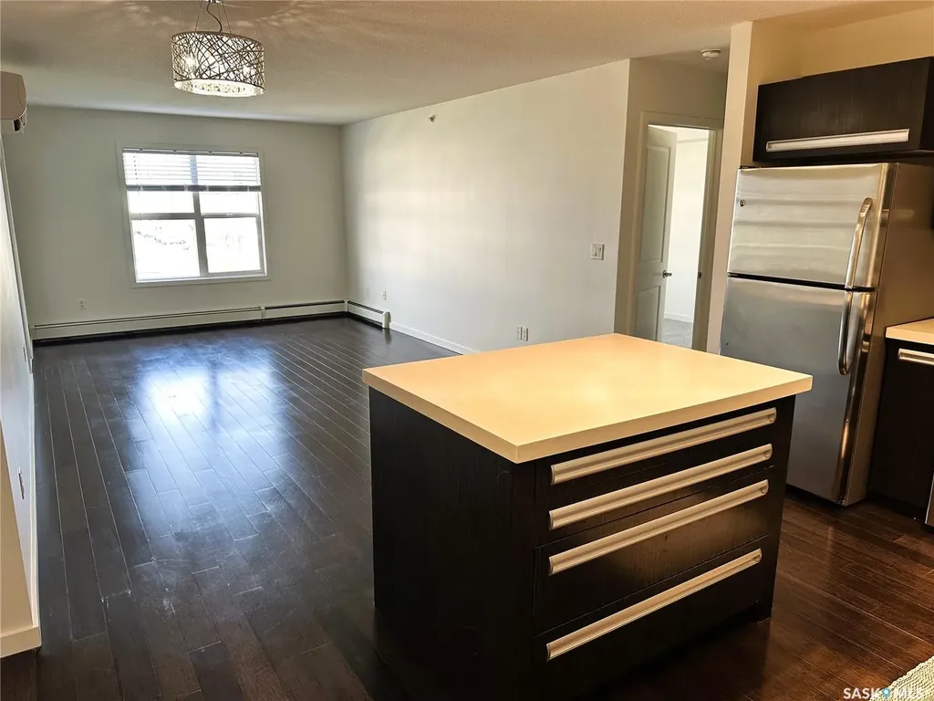 1640 Dakota Drive Regina SK S4Z 0A4