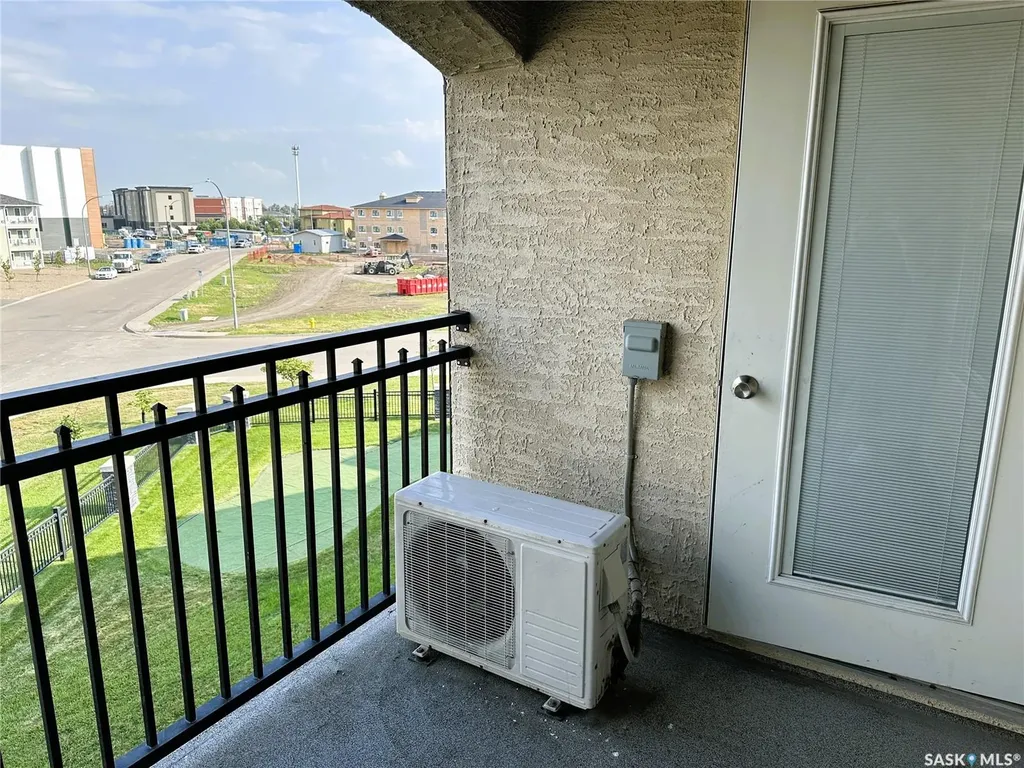 1640 Dakota Drive Regina SK S4Z 0A4