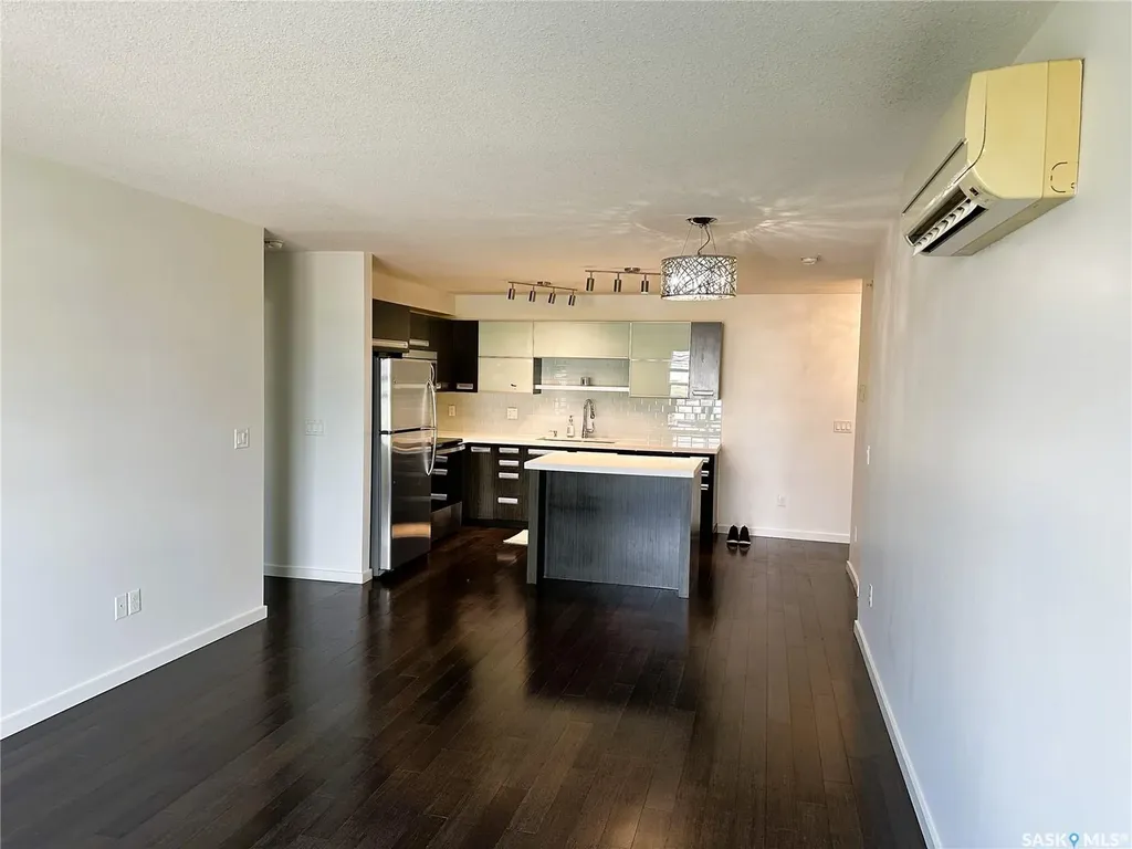 1640 Dakota Drive Regina SK S4Z 0A4
