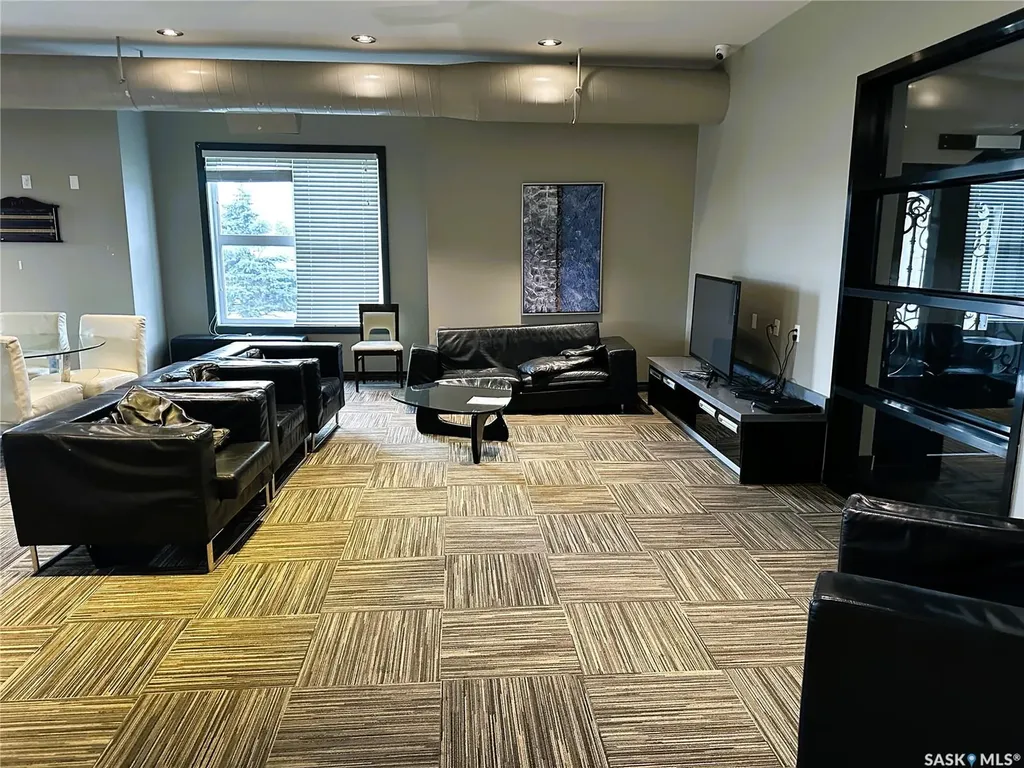 1640 Dakota Drive Regina SK S4Z 0A4