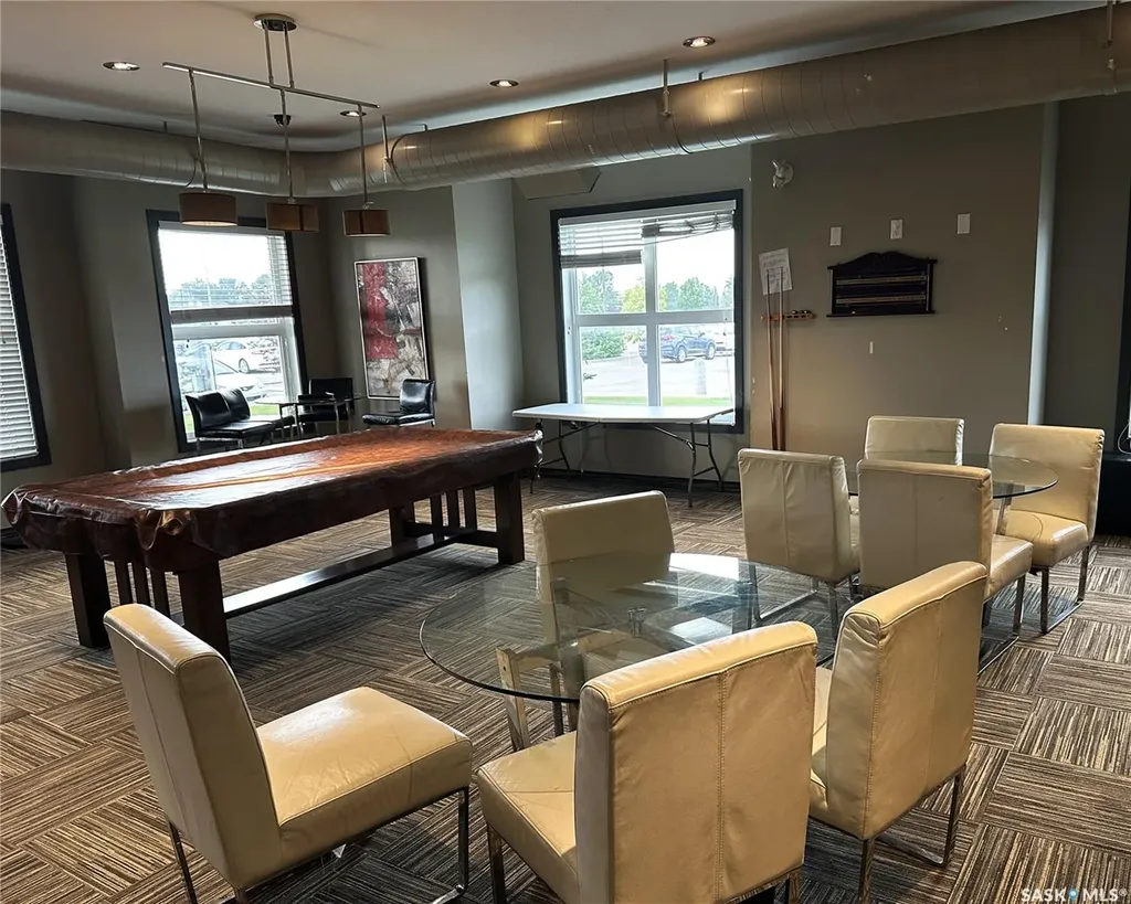 1640 Dakota Drive Regina SK S4Z 0A4