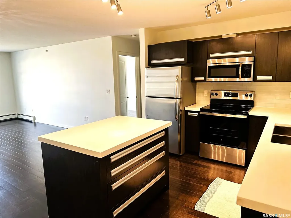 1640 Dakota Drive Regina SK S4Z 0A4