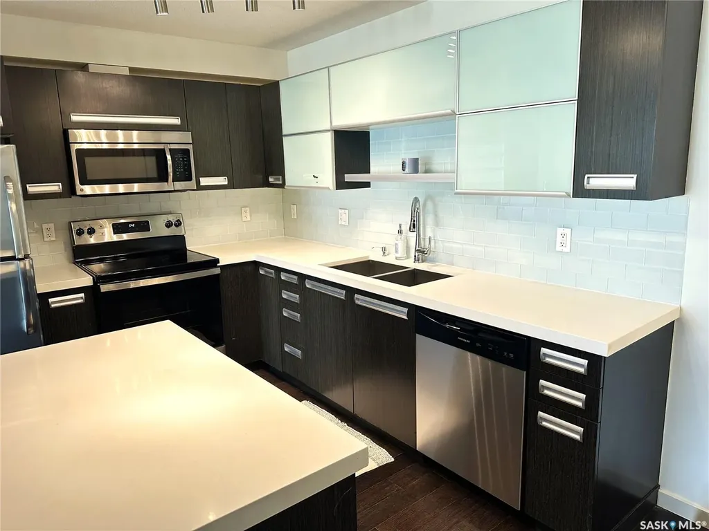 1640 Dakota Drive Regina SK S4Z 0A4
