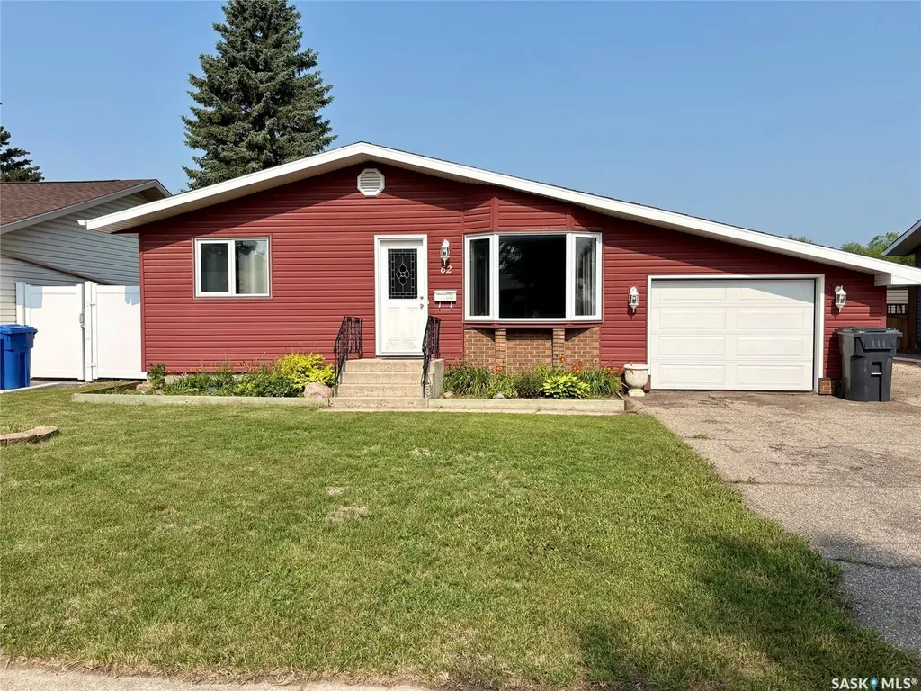 62 Canwood Crescent Yorkton SK S3N 2T7
