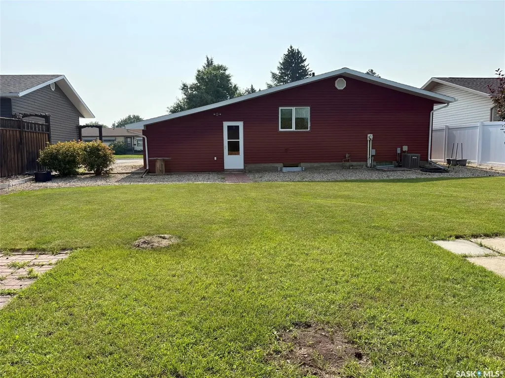 62 Canwood Crescent Yorkton SK S3N 2T7