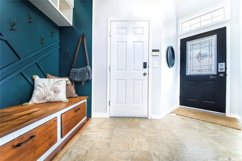 323 Peters Cove Saskatoon SK S7N 4T5
