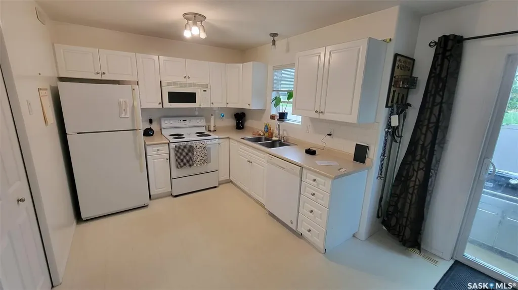203 Herold Terrace Saskatoon SK S7V 1H6