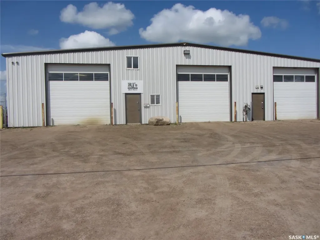 501 9th Street N Martensville SK S0K 1E0