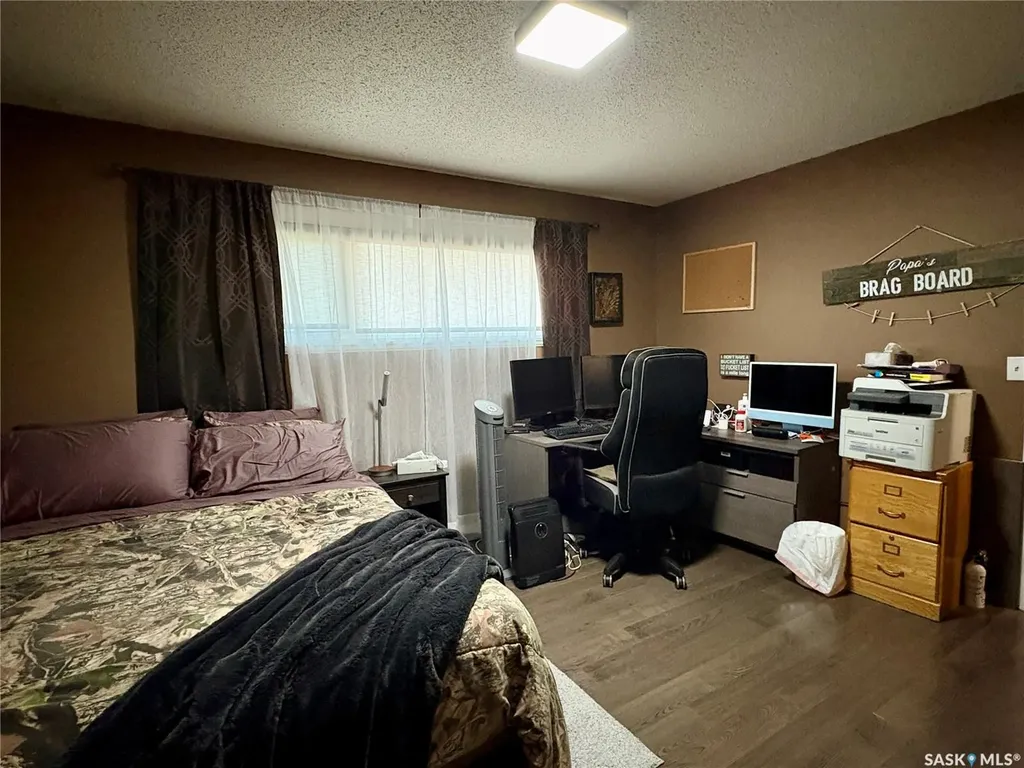 105 5th Avenue Hodgeville SK S0H 2B0