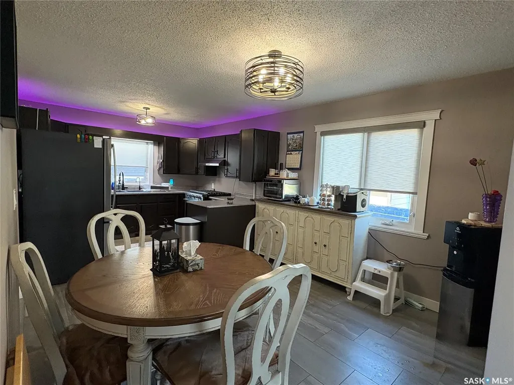 105 5th Avenue Hodgeville SK S0H 2B0