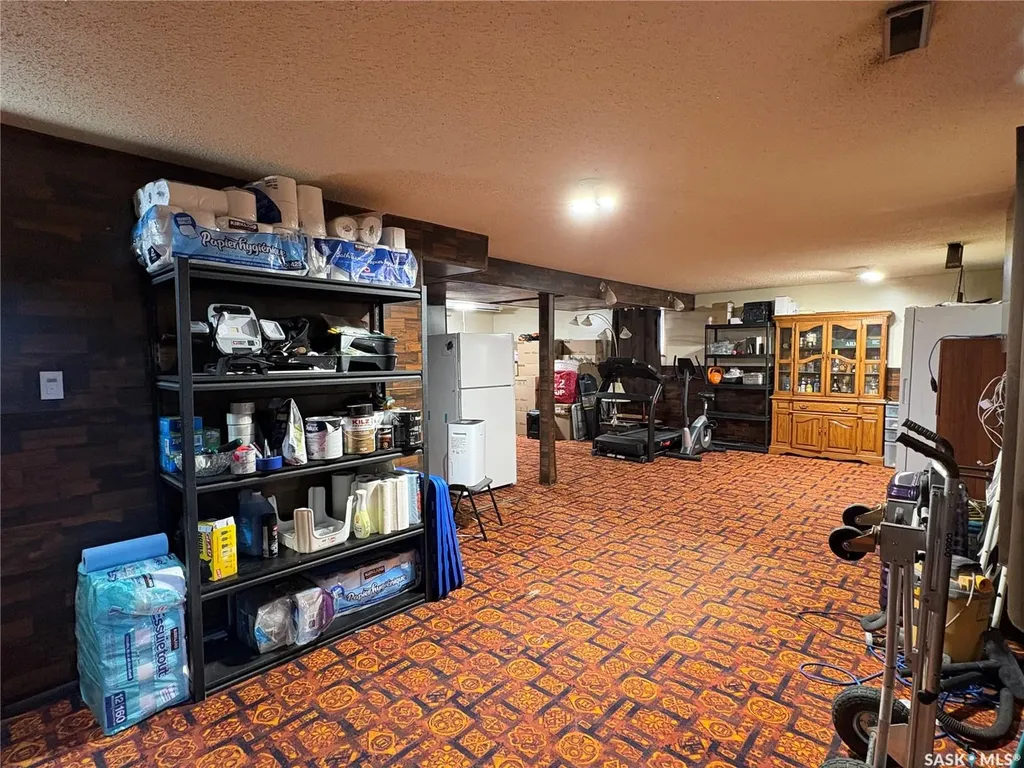105 5th Avenue Hodgeville SK S0H 2B0